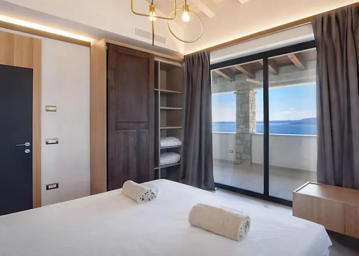 Divina22 - Divina Con Piscina E Vista * Castelletto Di Brenzone